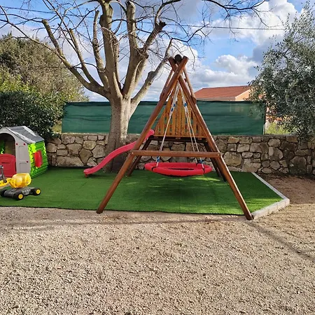 Kuca Za Odmor Cvita Hébergement de vacances